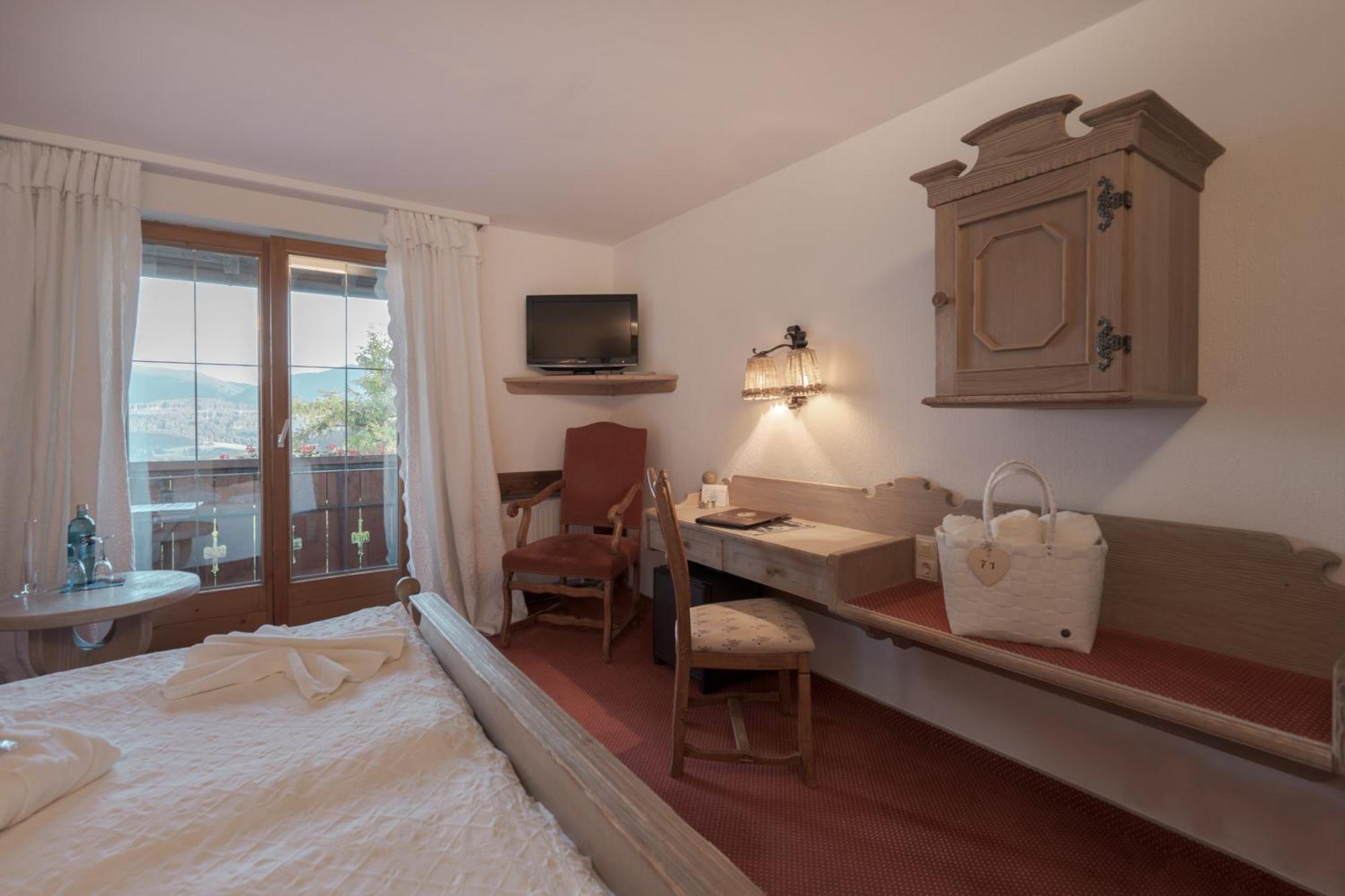 Mittelburg Wellnesshotel Oy-Mittelberg